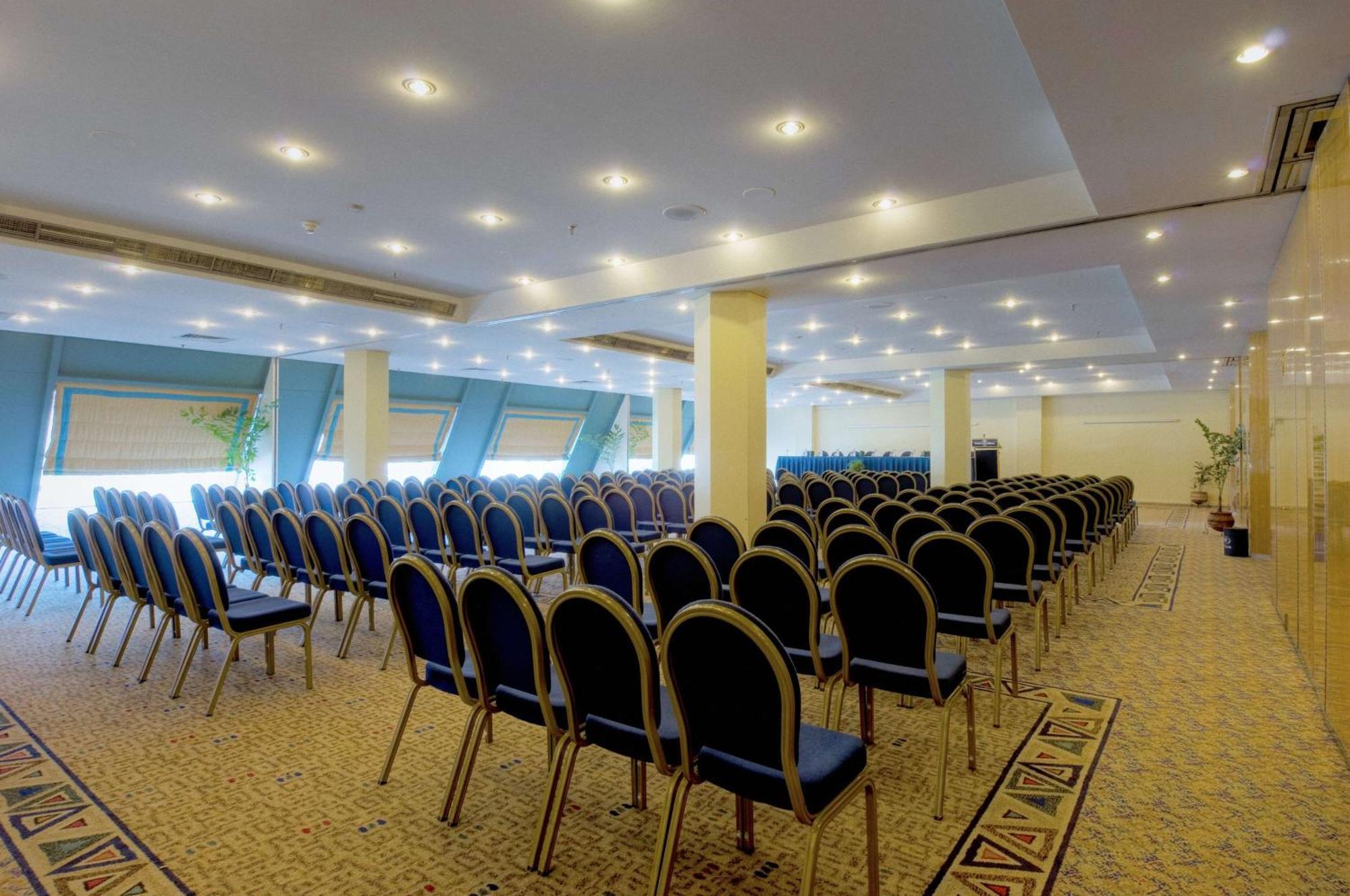 Hotel Transcorp Hilton Abuja Facilidades foto