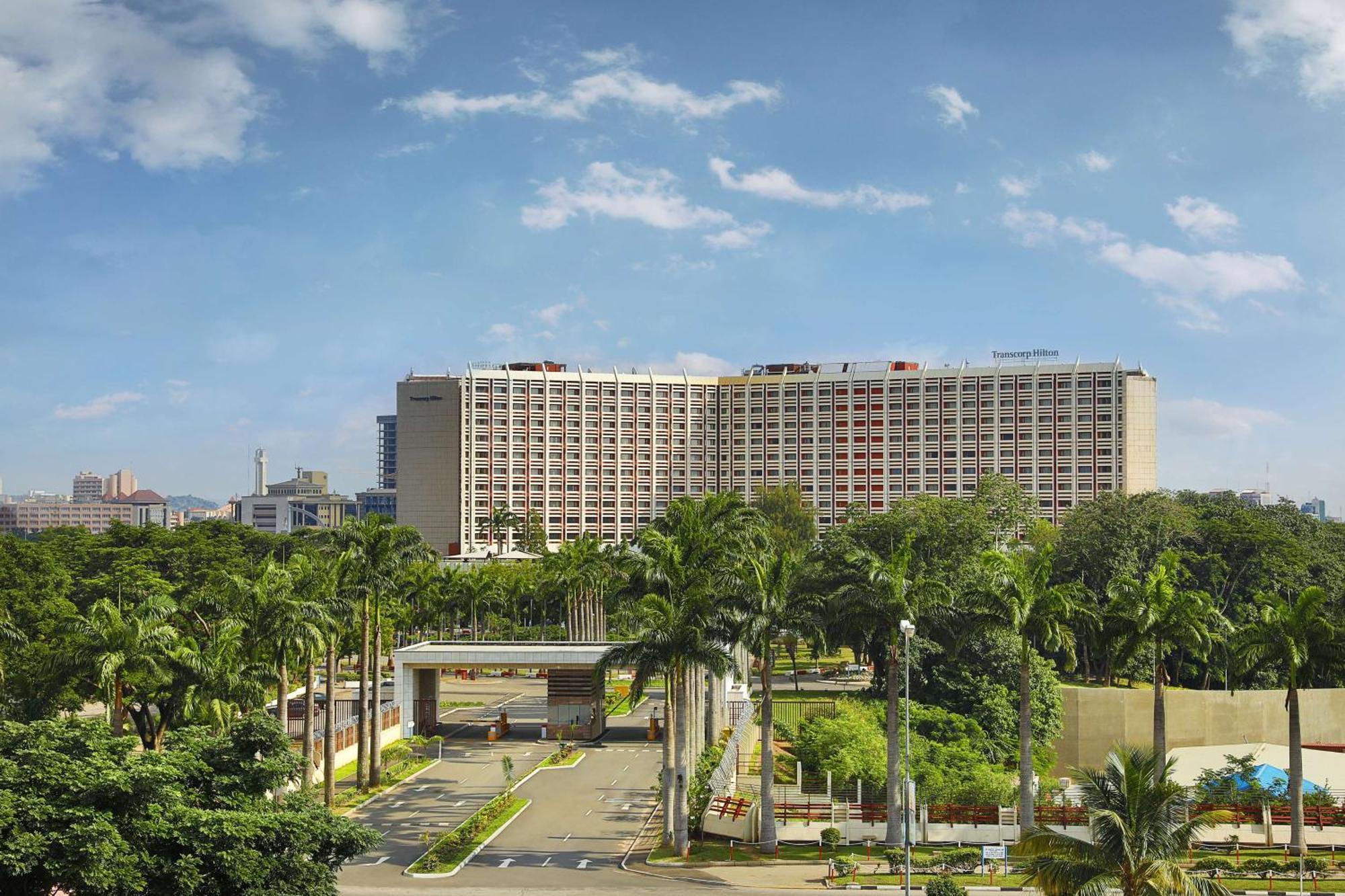 Hotel Transcorp Hilton Abuja Exterior foto